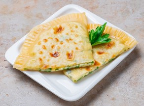 Кутабы с сыром и зеленью