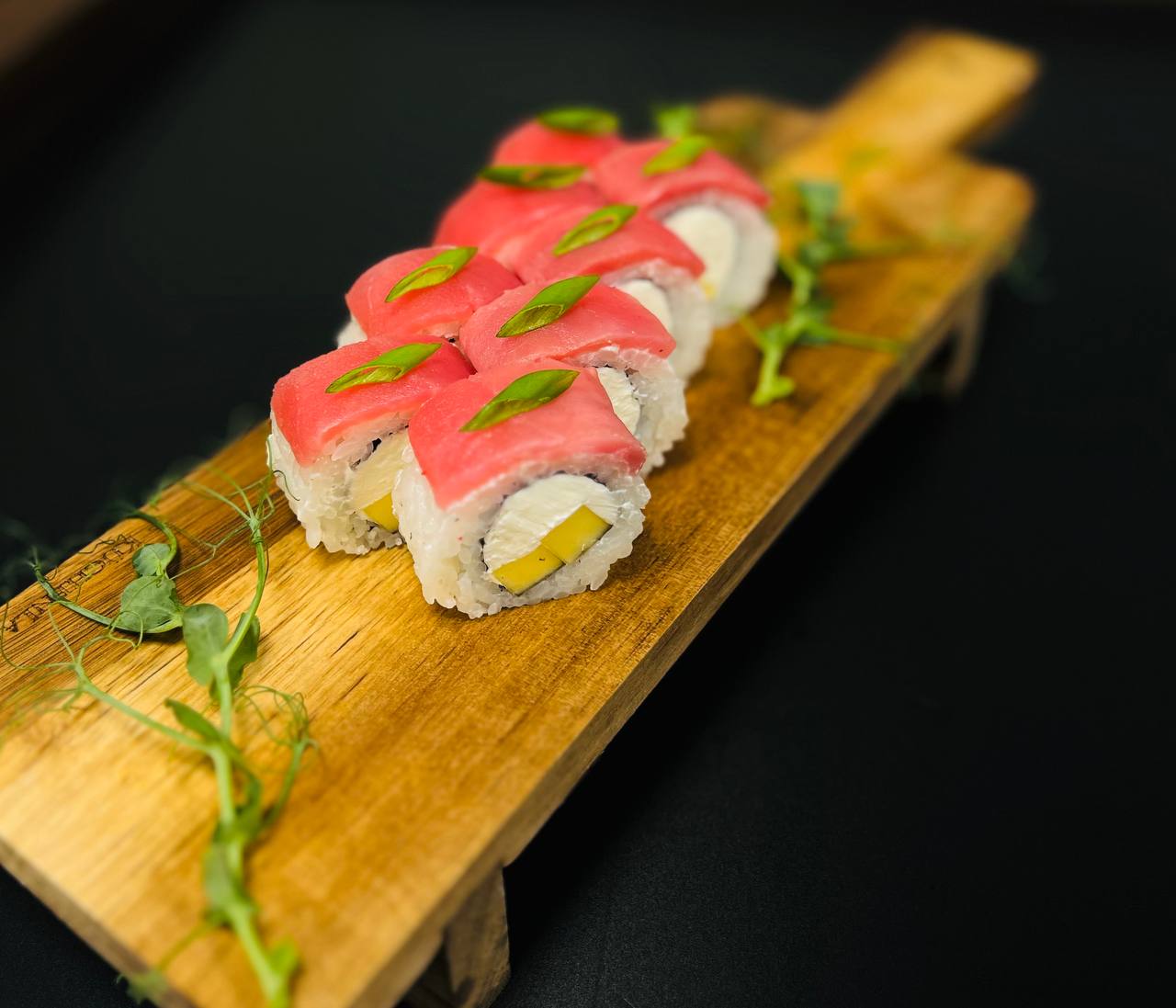 Сливочный тунец с манго