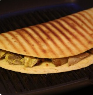 Закрытая пицца гриль