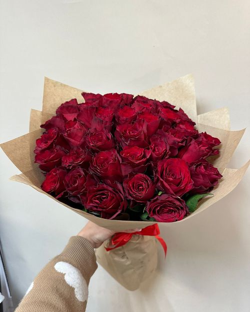 Букет из 35 красных роз