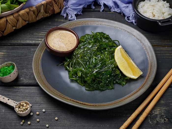 Салат Хияши вакаме