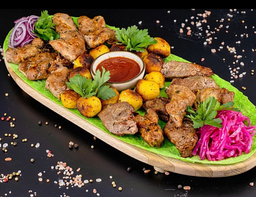 Мясная сковородка из свин шейки 6 персон