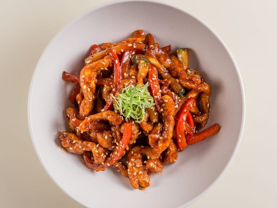 Цыплёнок в соусе кочудян