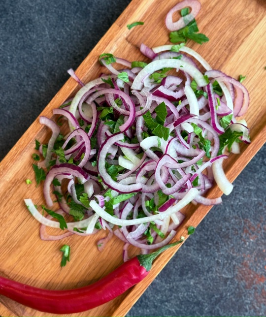 Лук маринованный