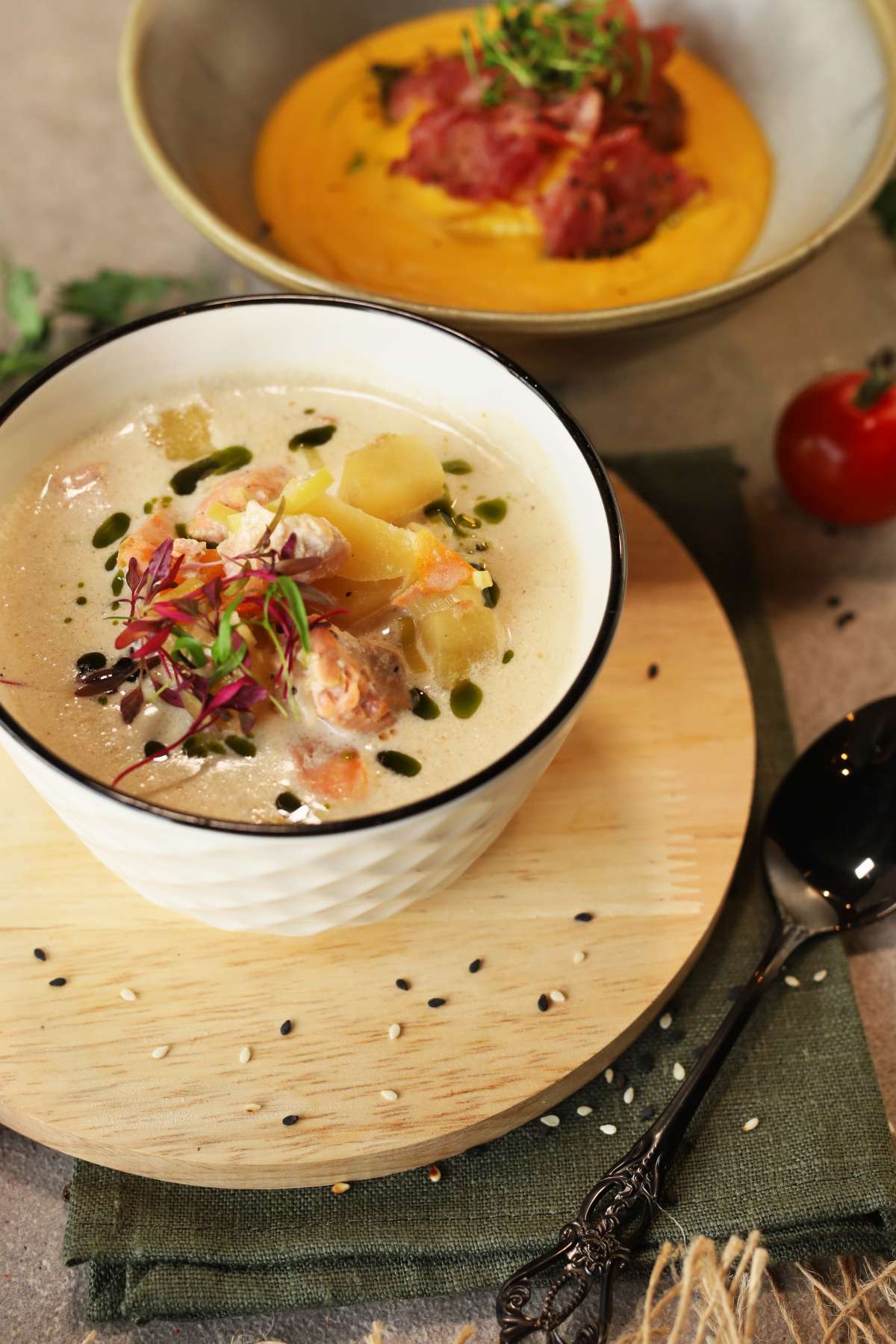 Сливочный суп с форелью