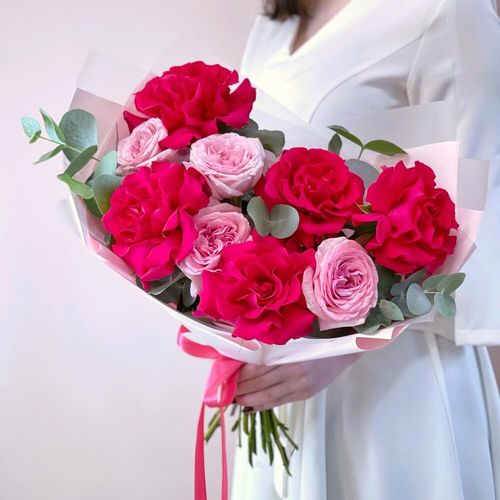 Букет из французских и пионовидных роз