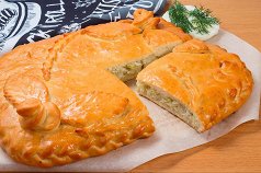 Пирог сдобный с капустой и яйцом