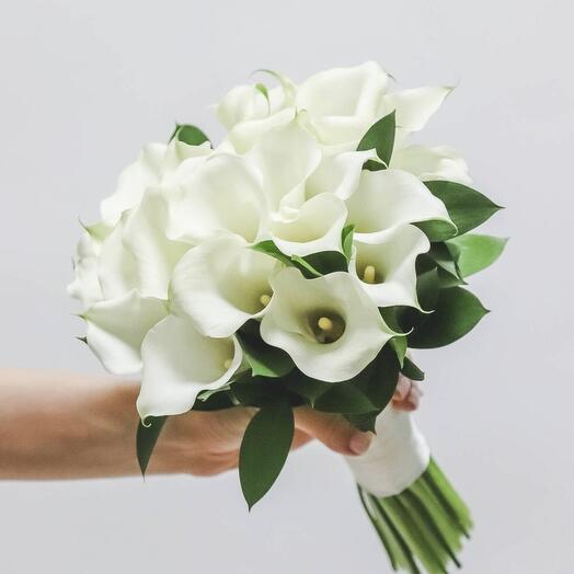 Букет невесты из роскошных калл 