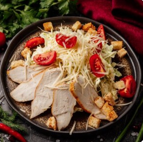 Салат Цезарь с курицей