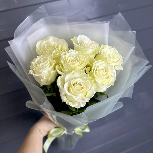 Букет из белых роз Мондиаль
