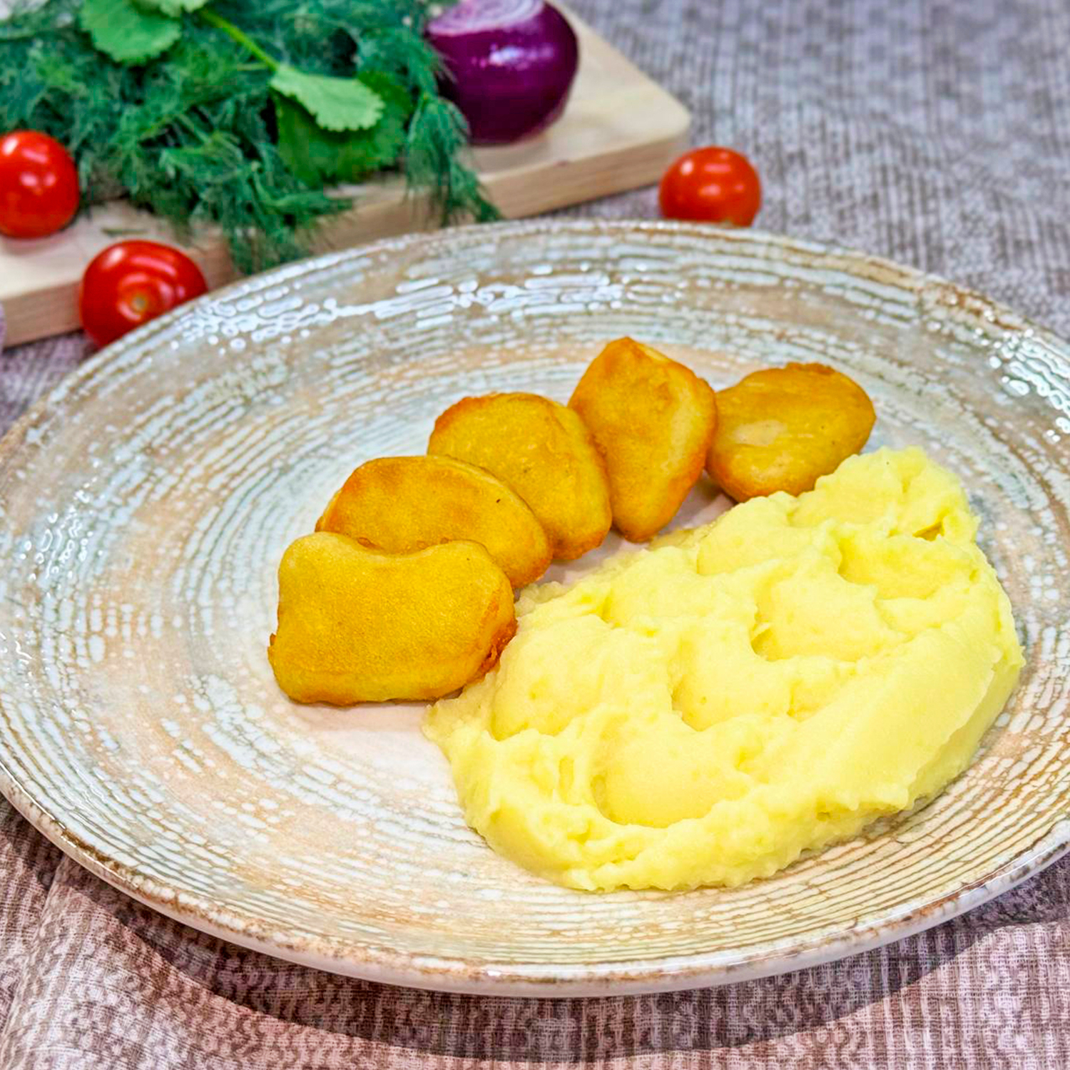 Пюре с наггетсами