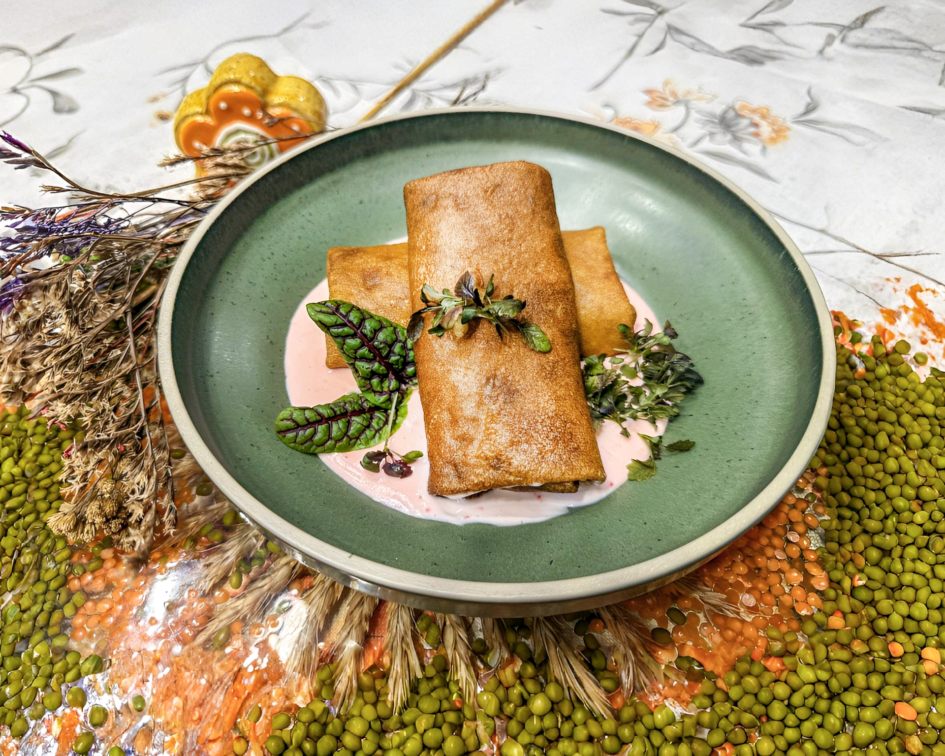 Блины с тигровыми креветками и копченой форелью