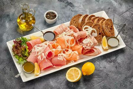 Ассорти из строганины