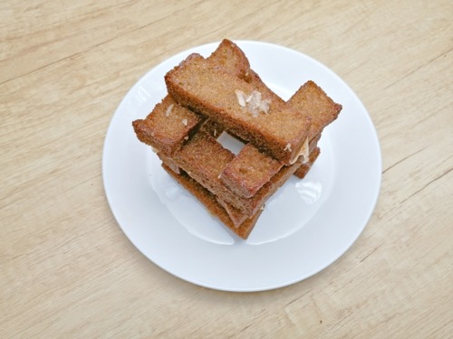 Гренки с пармезаном