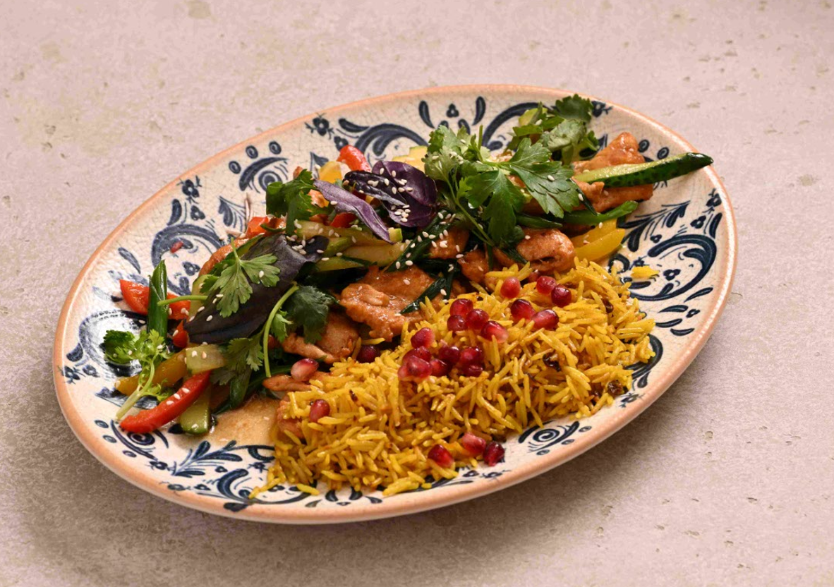 Курица с овощами и иранским рисом 