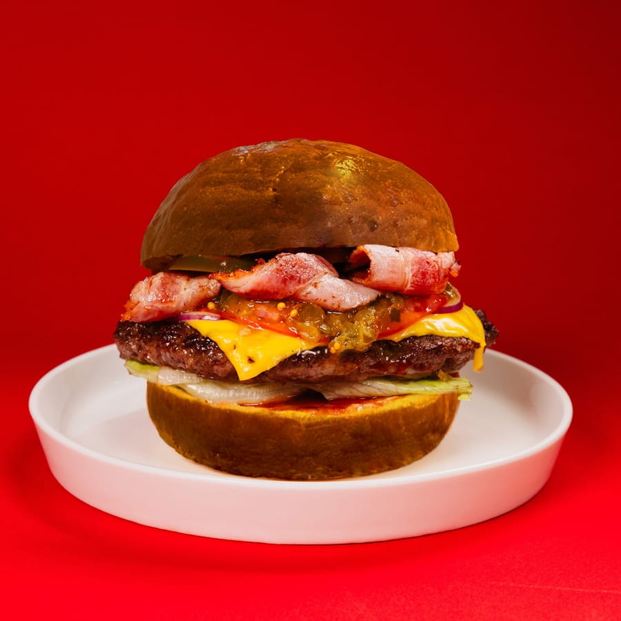 Бургер с беконом