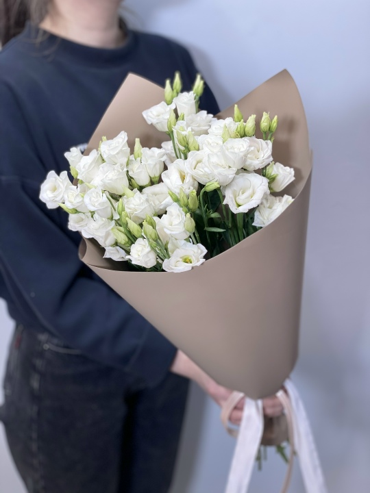 Букет из эустомы