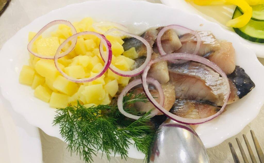 Сельдь по-русски с картофелем