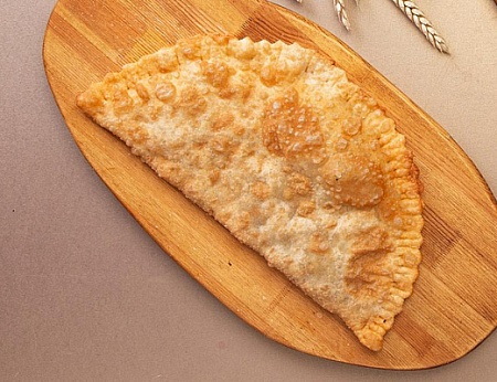 Чебурек с бараниной