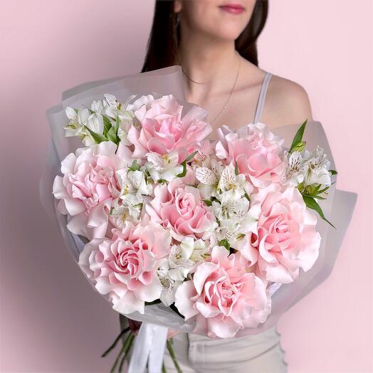 Воздушный нежный букет розовые французские розы 