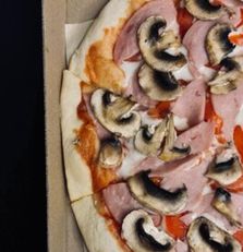 Пицца с ветчиной и грибами средняя