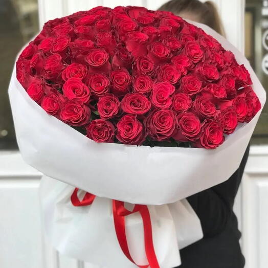 101 Роза букет круглый