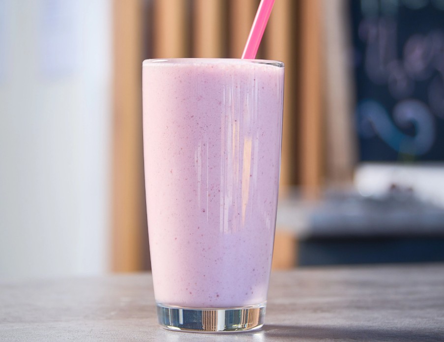 Молочный клубничный коктель