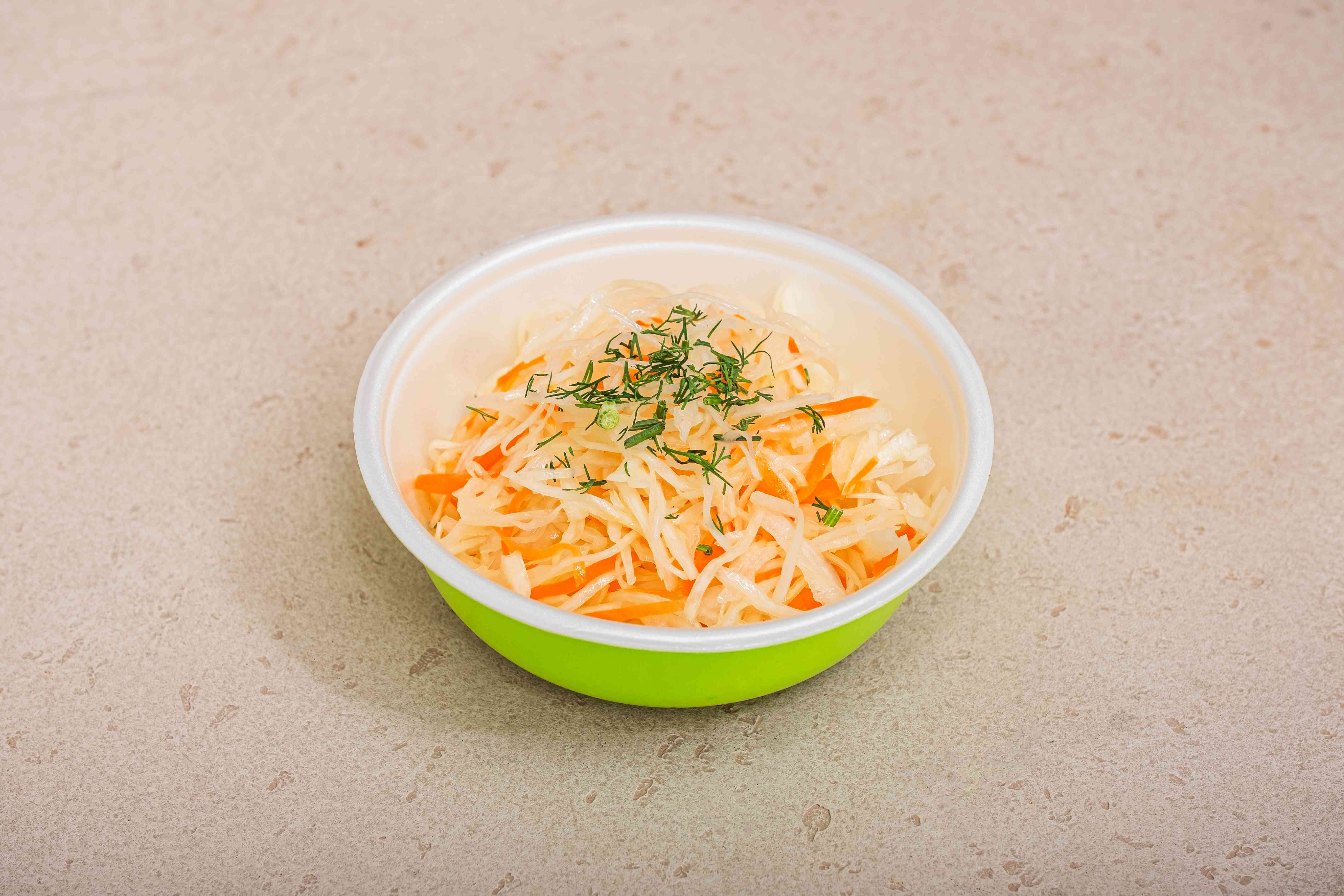 Салат с капустой