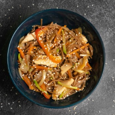 Якисоба с курицей