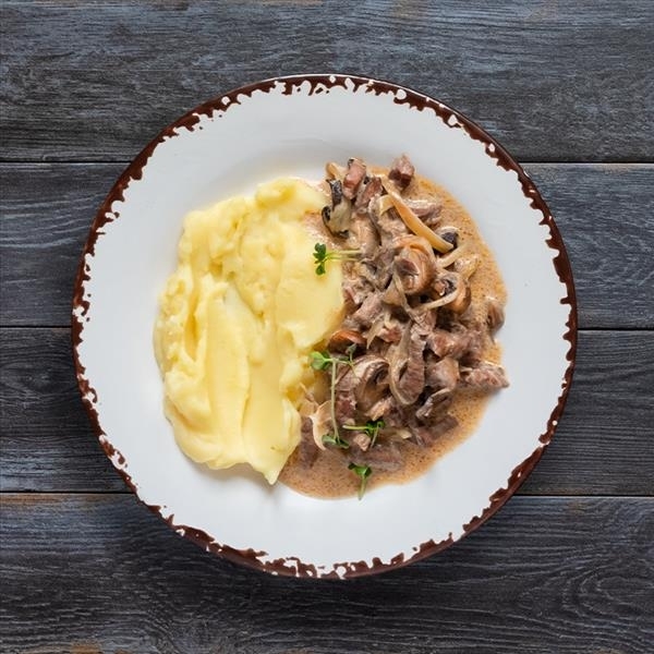 Бефстроганов с пюре