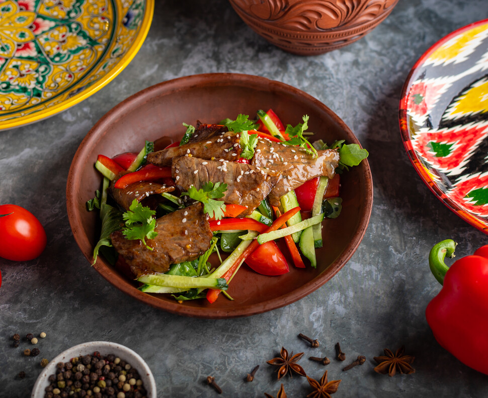 Теплый салат с телятиной