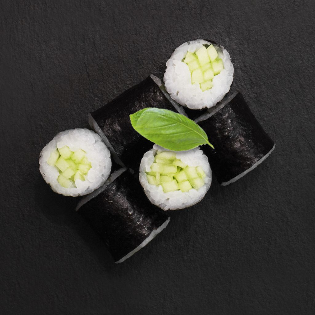 Маки с огурчиком