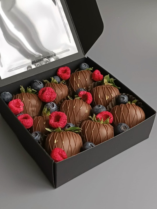 Набор из 9 ягод