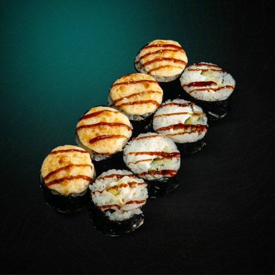 Запеченный ролл с курицей