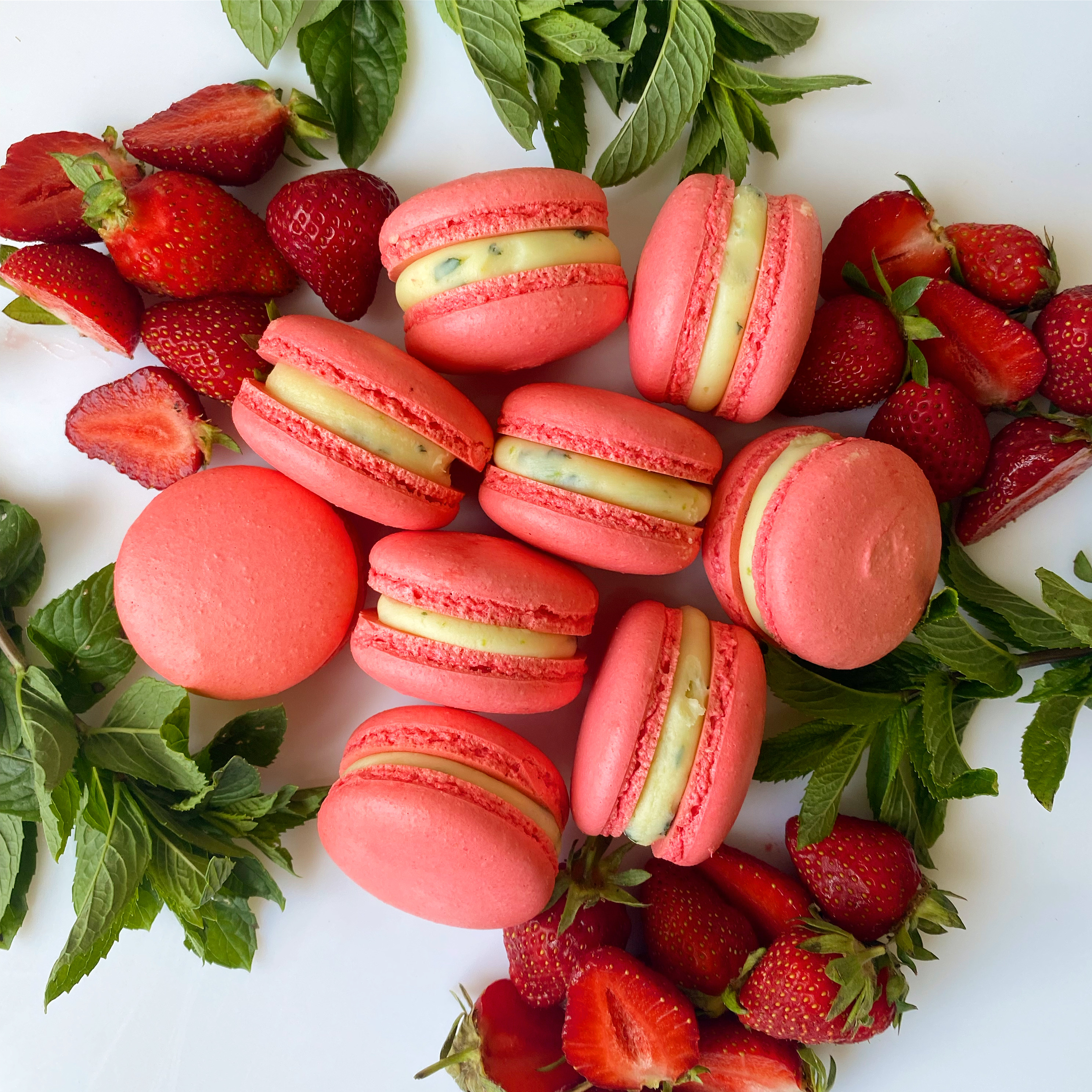Macaron Клубничный Мохито