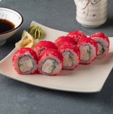 Ролл с тигровой креветкой и крабом