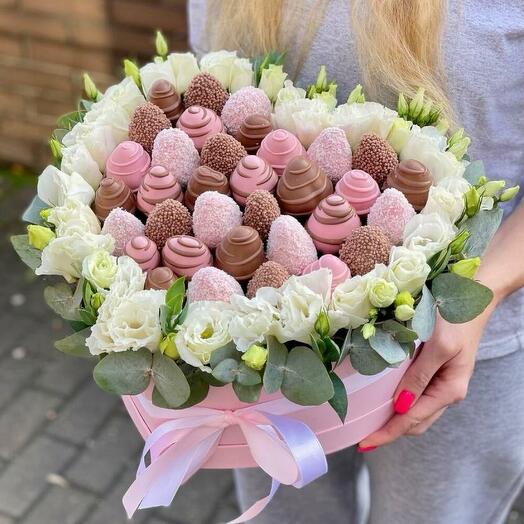 Люблю, клубника в шоколаде 