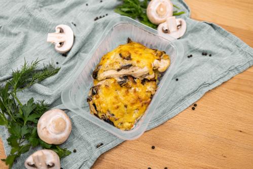 Курица запеченная с грибами