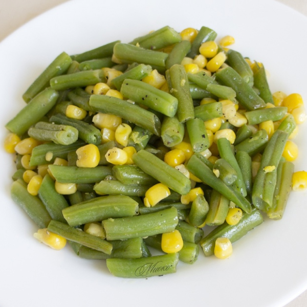 Стручковая фасоль с кукурузой