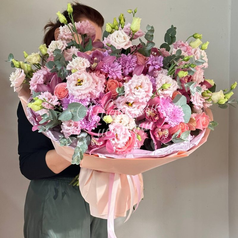 Сборный букет «Неповторимой»