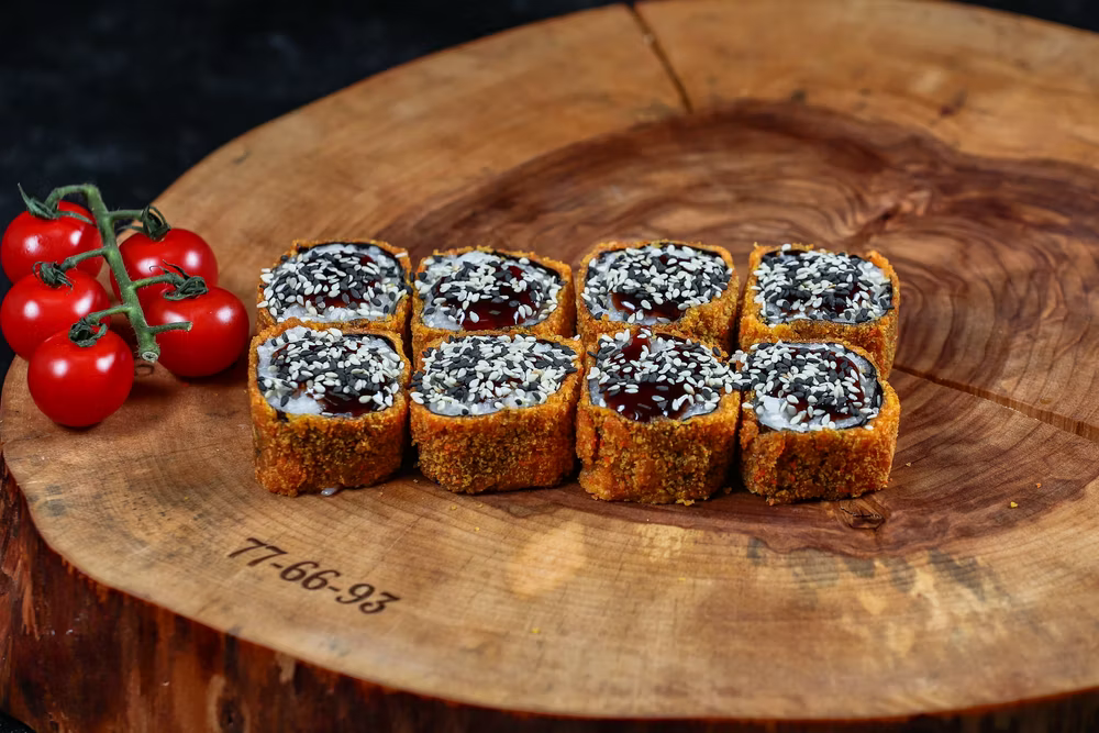 Горячий ролл с угрем