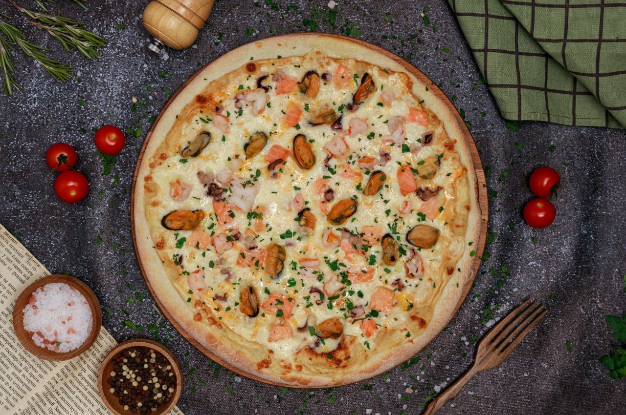 Пицца с морепродуктами 30 см