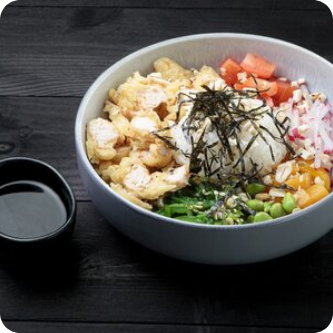 Поке с цыпленком и персиком