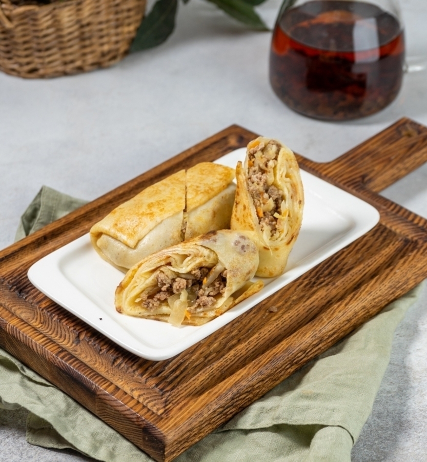 Блинчик с мясом и рисом