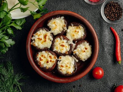 Грибные шапочки с сыром