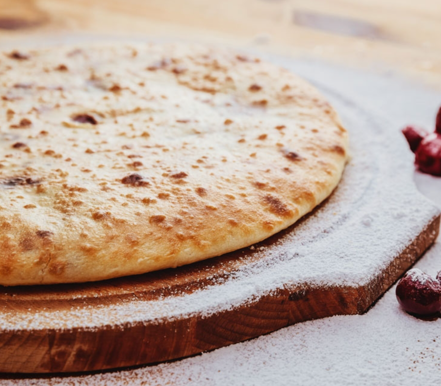 Пирог с творогом и изюмом