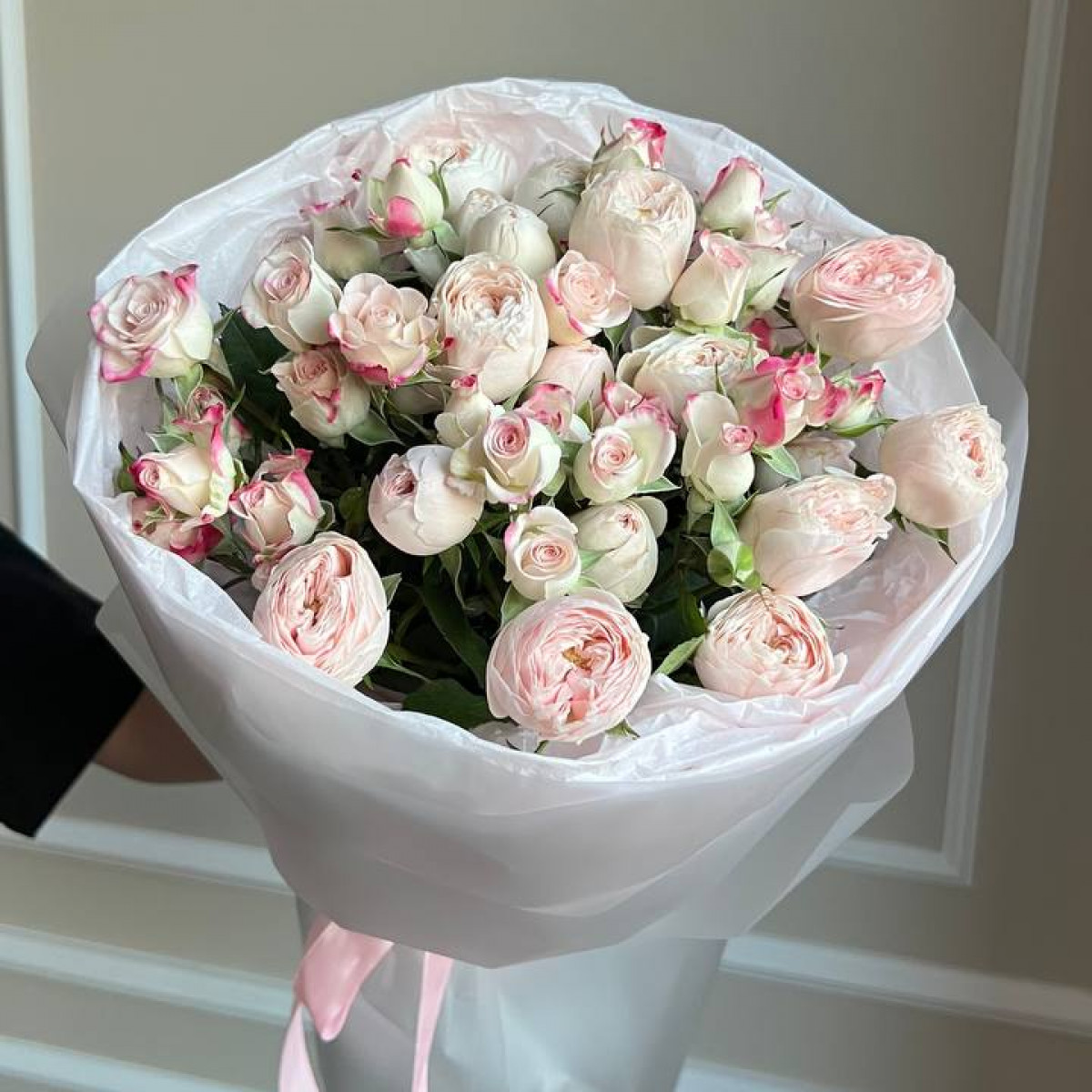 Моно букет из кустовых роз 60 (предзаказ)