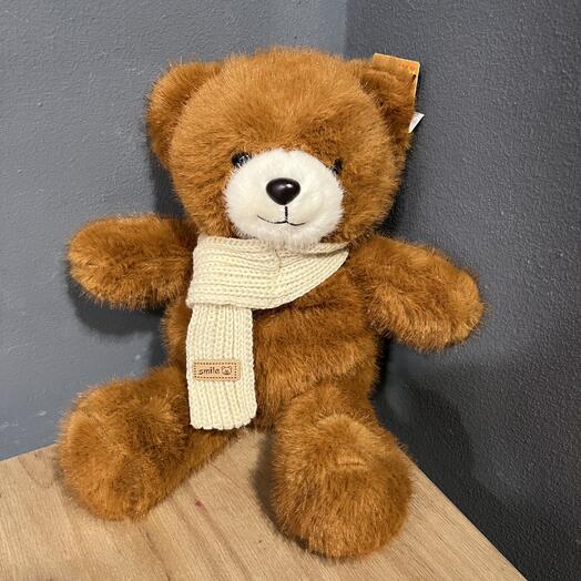 Рыжий мишка с шарфиком