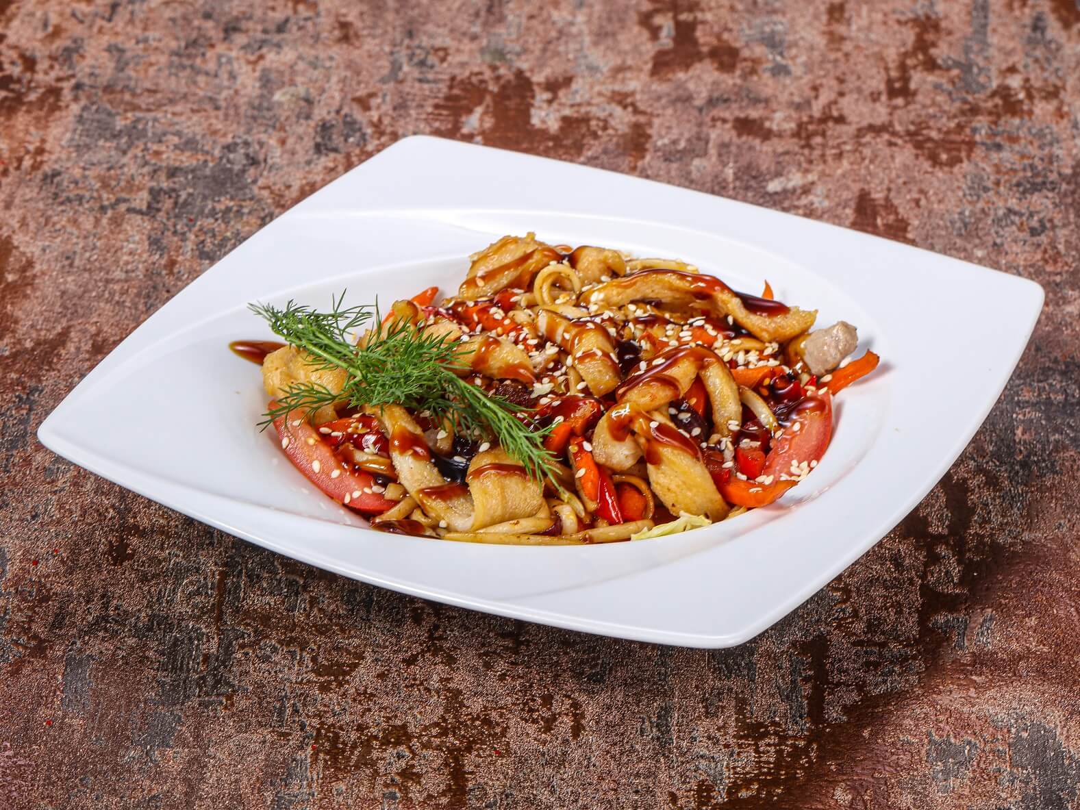 Лапша WOK с курицей
