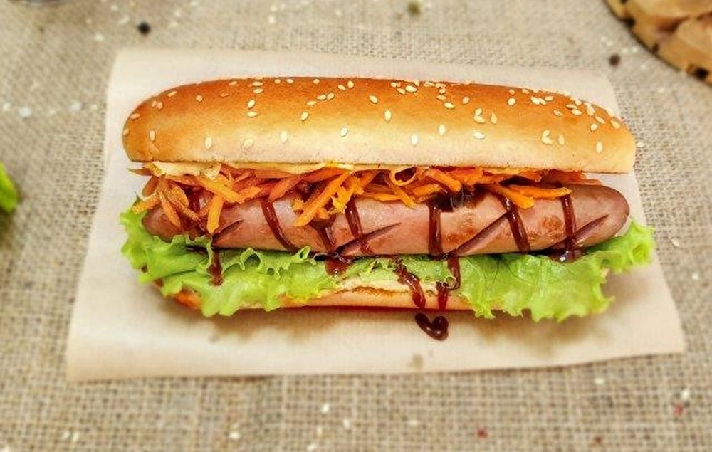 Хот-дог с морковью по-корейски